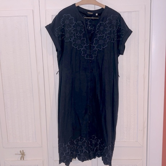 NWOT Elie Tahari Embroidered Dress Navy size L - Picture 1 of 8